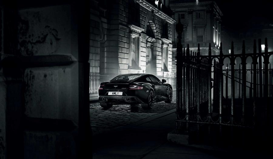  Aston Martin Vanquish Carbon Black 2014 года  (фото 8 из 30)